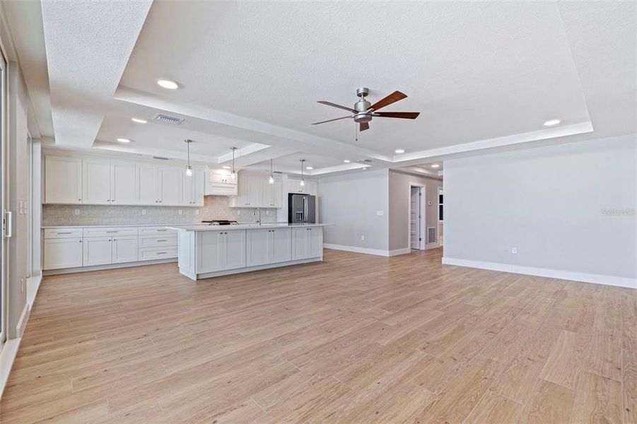 Spacious, unfurnished interior of a new home in , Madeira Beach (Image 48).