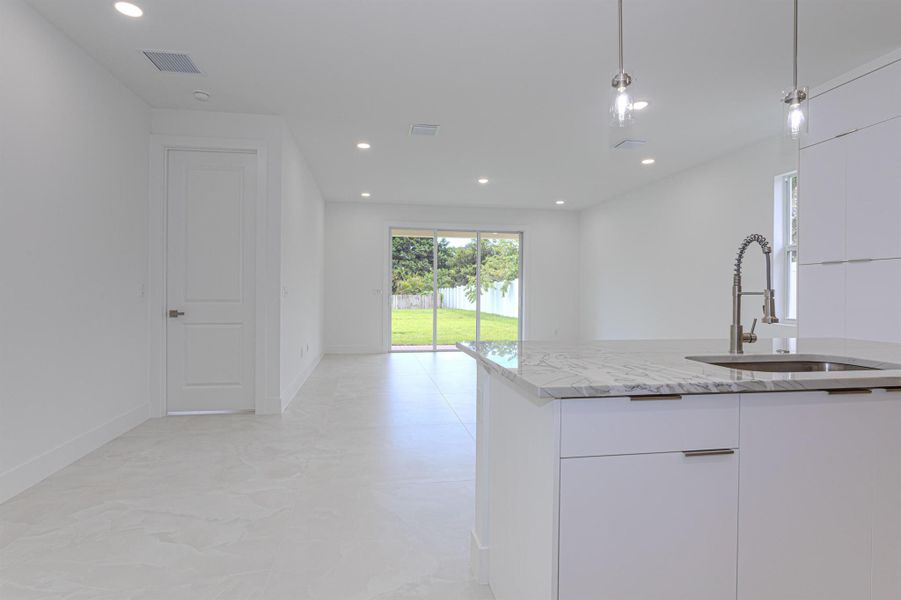 Image 33 of a home in .