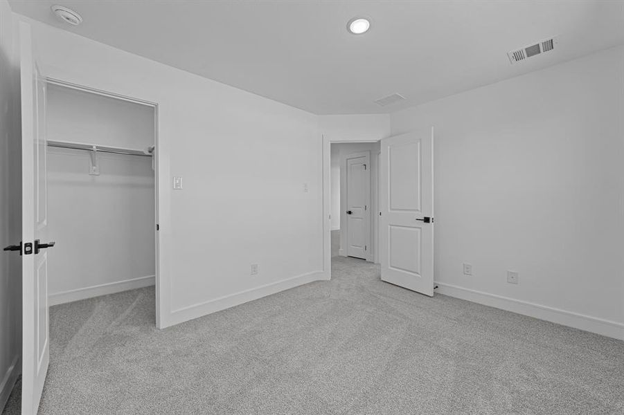 Spacious, unfurnished interior of a new home in Gateway Parks, Forney (Image 22).