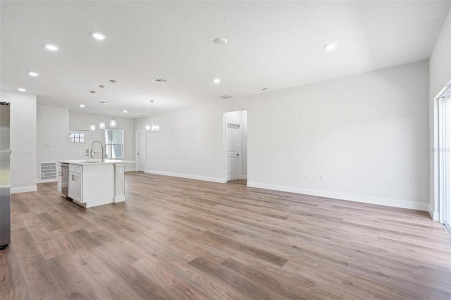 Spacious, unfurnished interior of a new home in , Ocala (Image 32).