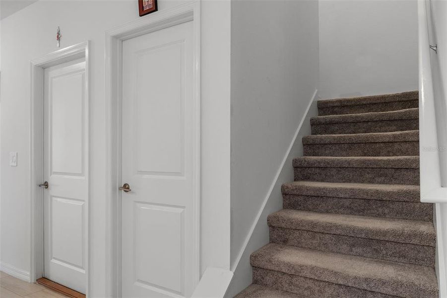 Spacious, unfurnished interior of a new home in , Land O' Lakes (Image 26).