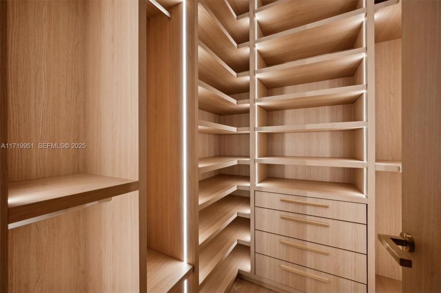 Image 69 of a home in .