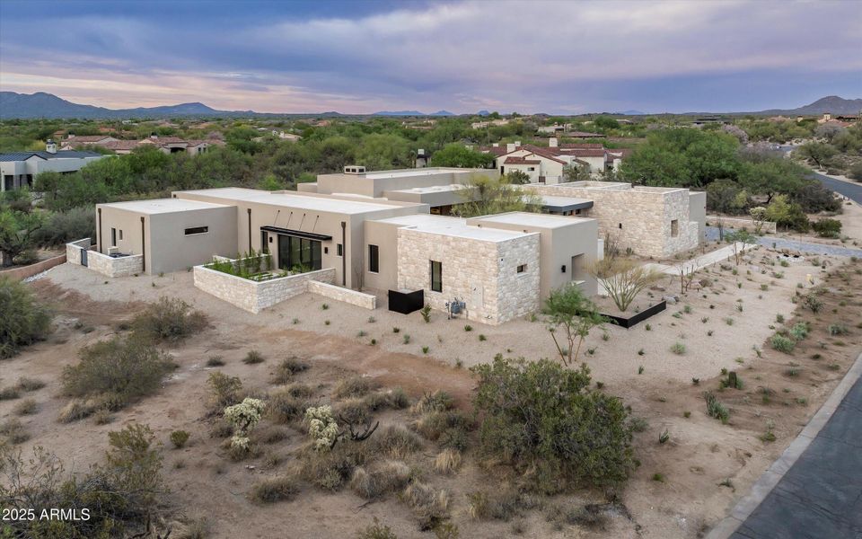 72-8386 E Leaning Rock Rd-72