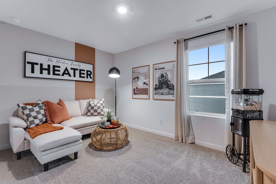 Representative furnished interior of a home built from the AUGUSTA by D.R. Horton in Vista Meadows, Fort Lupton (Image 10).