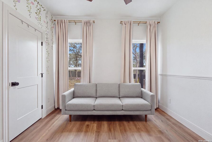 Furnished interior view inside a new home in , La Vernia (Image 35).