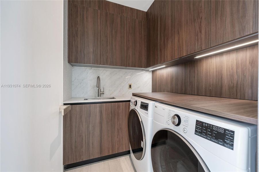 Close-up of interior finishes inside a home in , Miami Beach (Image 21).