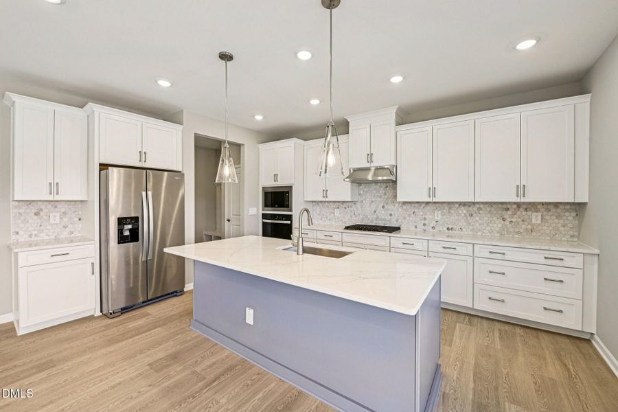 8 - Kitchen