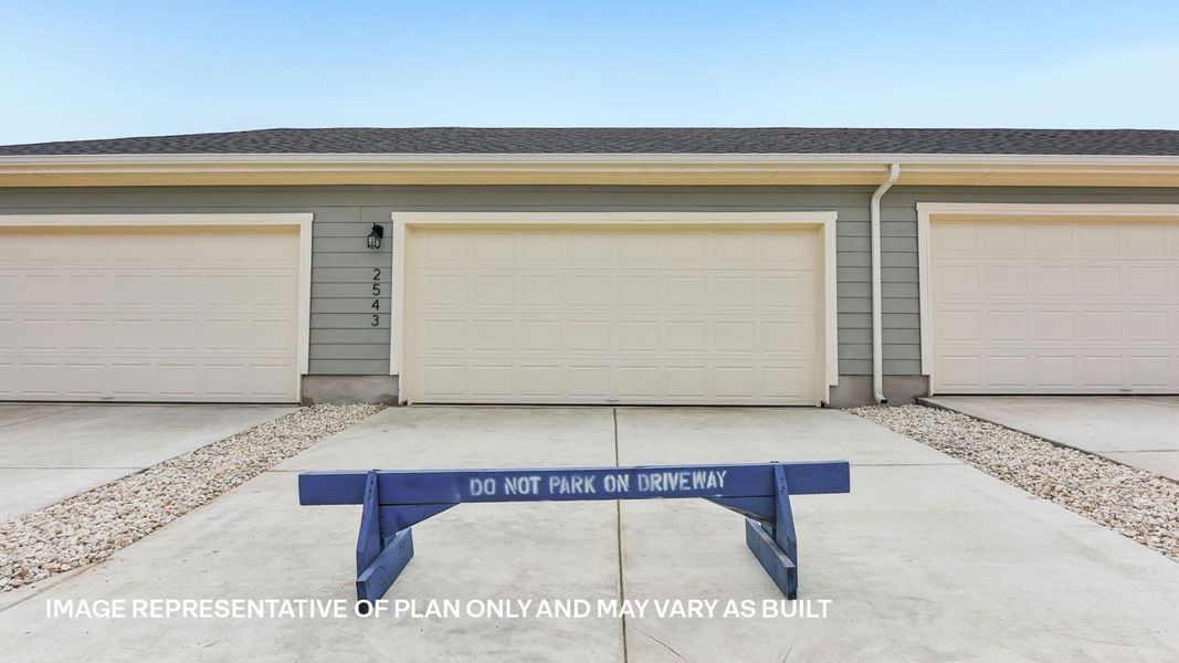 Exterior details and patio area of a home in Avery Centre, Round Rock (Image 28).