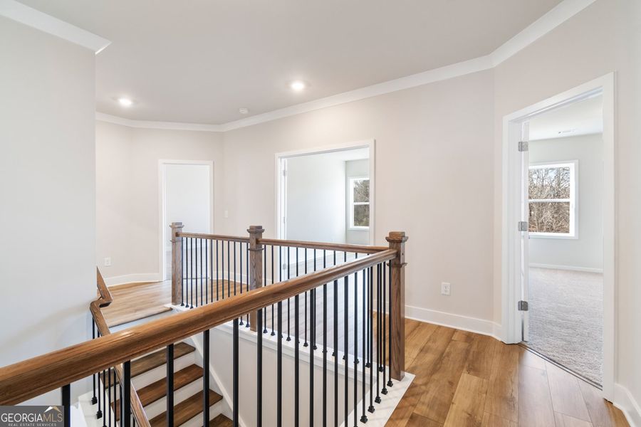 Spacious, unfurnished interior of a new home in Rosewood Lake Estates, Hoschton (Image 20).