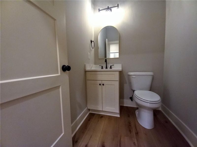 Furnished interior view inside a new home in , Temple (Image 9).