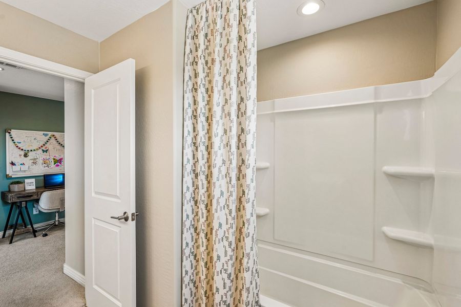 Furnished interior view inside a new home in Estrella, Goodyear (Image 29).