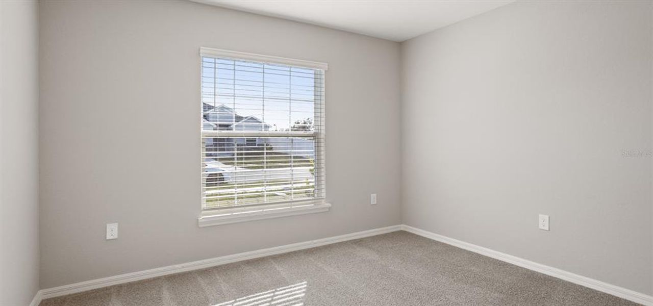 Spacious, unfurnished interior of a new home in Stonebridge North, Zephyrhills (Image 15).