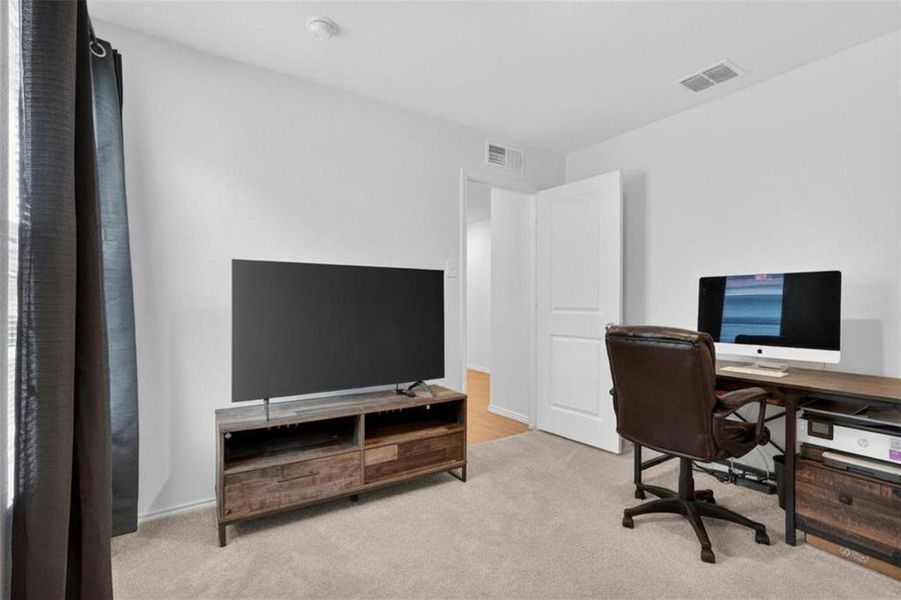 Furnished interior view inside a new home in Bridgewater, Princeton (Image 16). Furnished interior view inside a new home in Bridgewater, Princeton (Image 16).