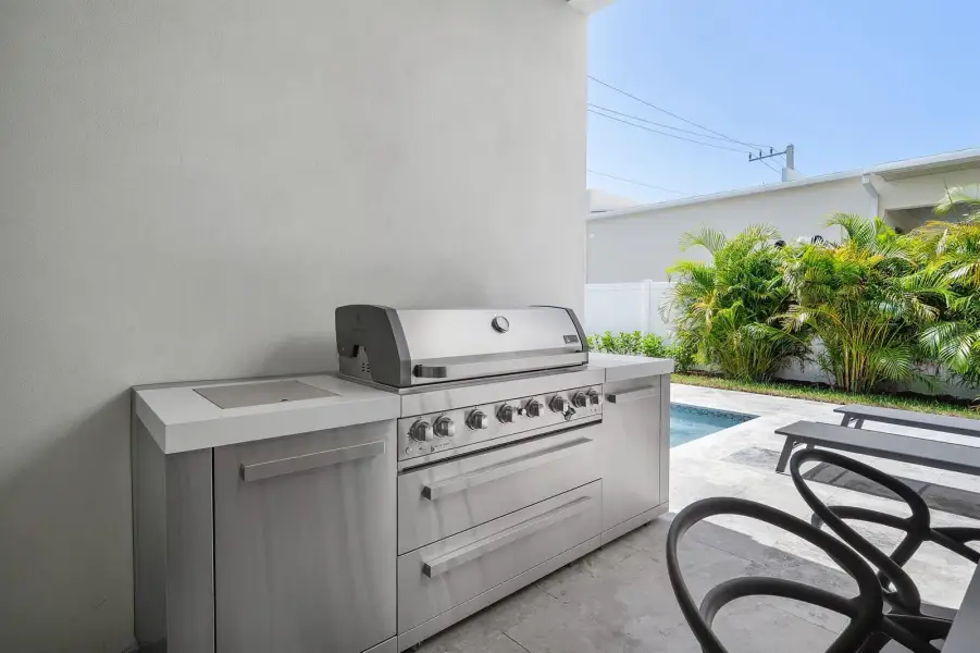 043-725Southeast4thAvenue-DelrayBeach-FL 043-725Southeast4thAvenue-DelrayBeach-FL