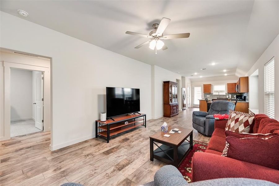 Furnished interior view inside a new home in Walden Pond, Forney (Image 18).
