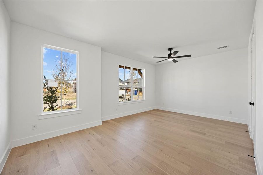 Spacious, unfurnished interior of a new home in Fields, Frisco (Image 25).