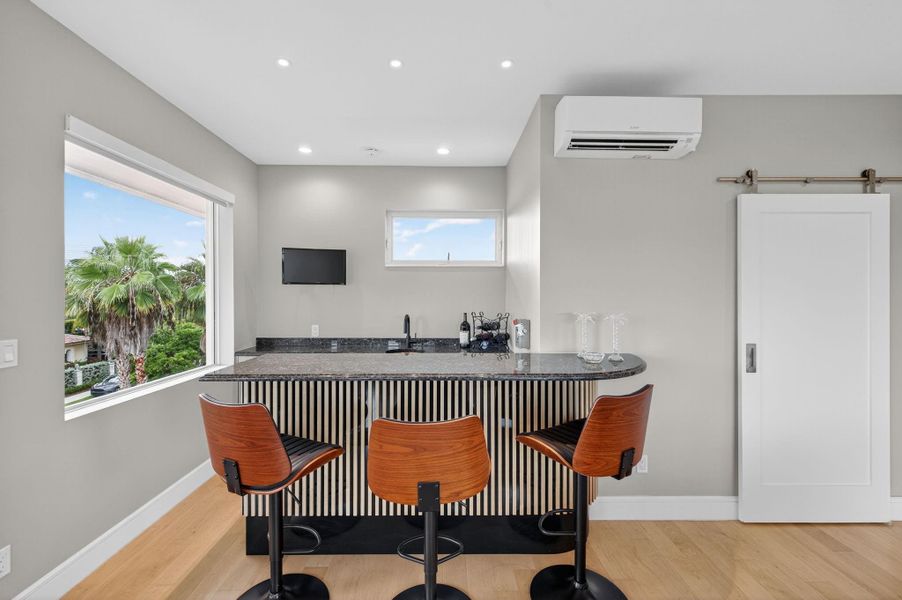 Furnished interior view inside a new home in , Fort Lauderdale (Image 52).