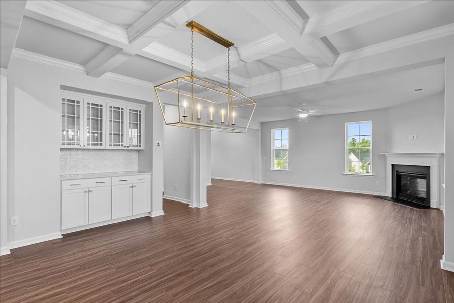 Spacious, unfurnished interior of a new home in Fieldstone, Lexington (Image 29).