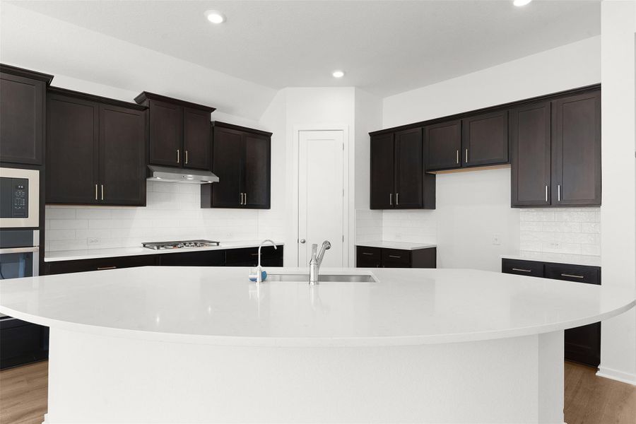 REPRESENTATIVE OF FLOOR PLAN ONLY REPRESENTATIVE OF FLOOR PLAN ONLY