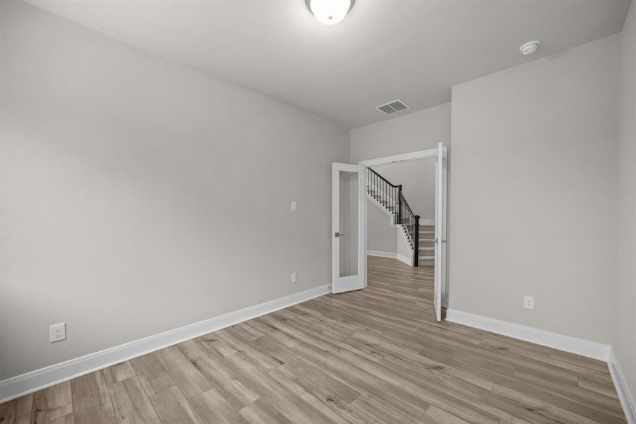 Spacious, unfurnished interior of a new home in Creekshaw – Gardens, Royse City (Image 21). Spacious, unfurnished interior of a new home in Creekshaw – Gardens, Royse City (Image 21).