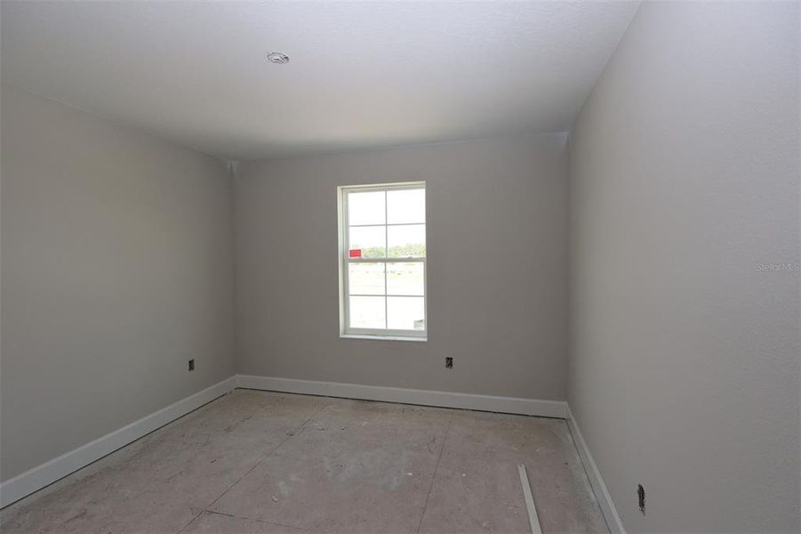 Image 31 of a home in Center Lake on the Park.