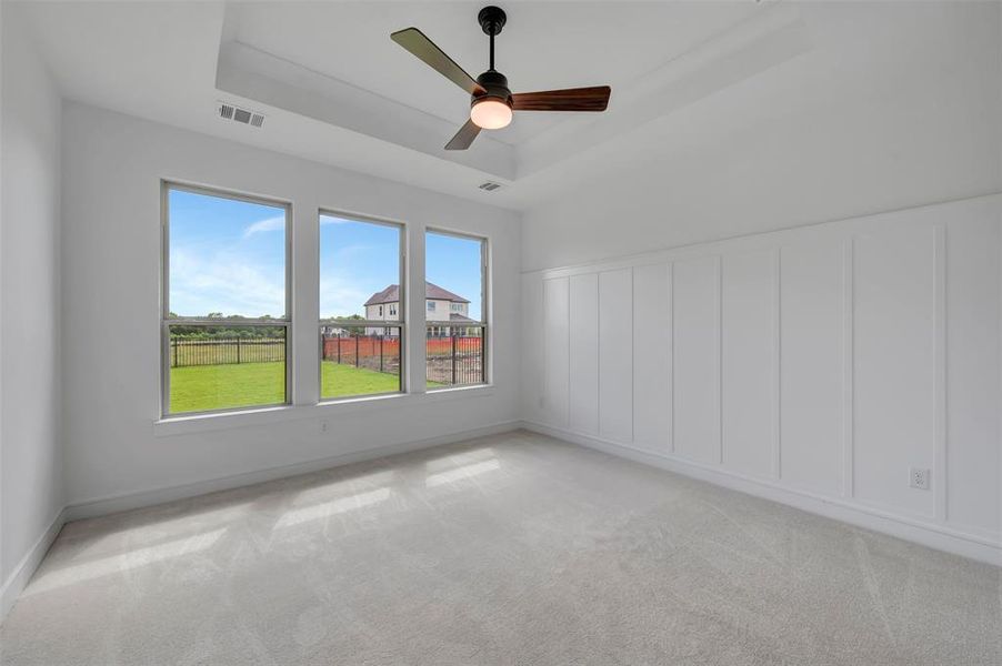 Spacious, unfurnished interior of a new home in Heath Golf & Yacht Villas, Heath (Image 13).