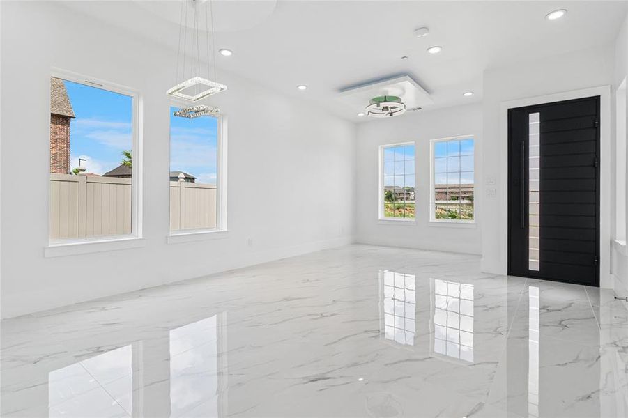 Spacious, unfurnished interior of a new home in , Irving (Image 21).