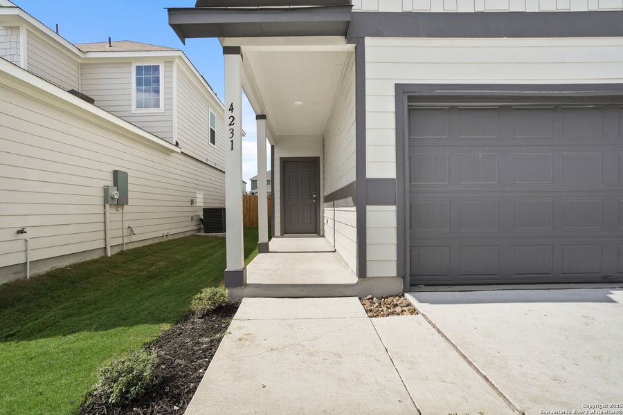 Exterior details and patio area of a home in Melissa Ranch, San Antonio (Image 20).
