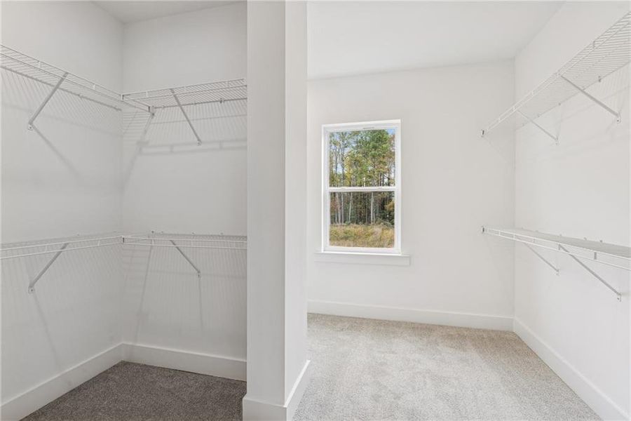 Spacious, unfurnished interior of a new home in Settingdown Farms, Cumming (Image 15).