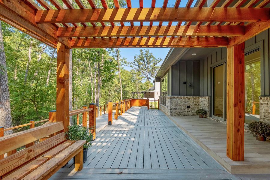 Covered entertainment area