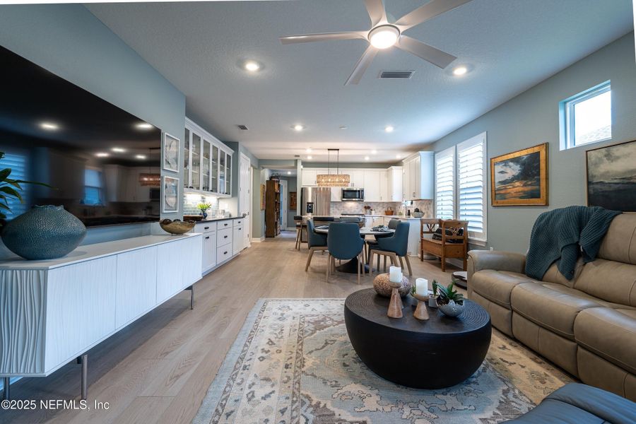 Furnished interior view inside a new home in Del Webb Nocatee, Ponte Vedra (Image 6). Furnished interior view inside a new home in Del Webb Nocatee, Ponte Vedra (Image 6).