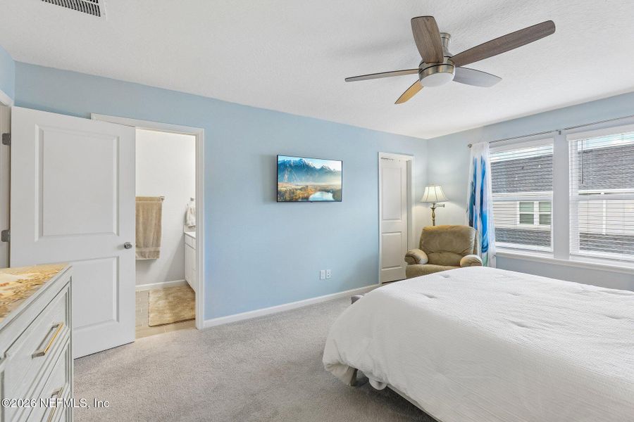 Furnished interior view inside a new home in , Middleburg (Image 26).