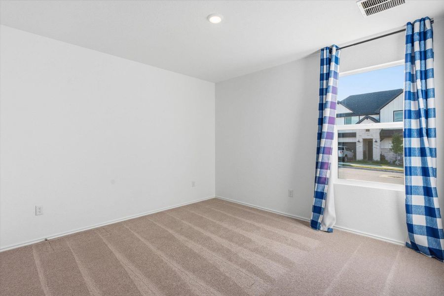 Spacious, unfurnished interior of a new home in Thunder Rock: Watermill Collection, Marble Falls (Image 39).