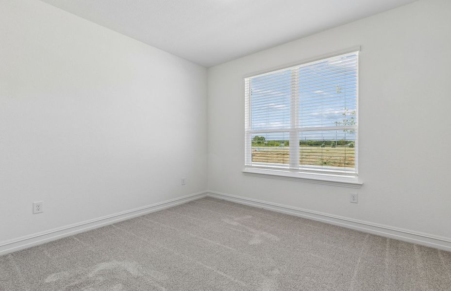 Representative unfurnished interior of a home built from the Harvard by Pulte Homes in Ribbonwood, Aubrey (Image 20).