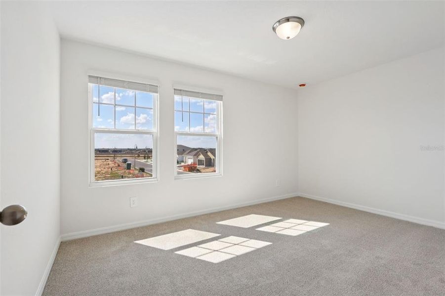 Spacious, unfurnished interior of a new home in Crosswinds - Signature Series, Haines City (Image 33).