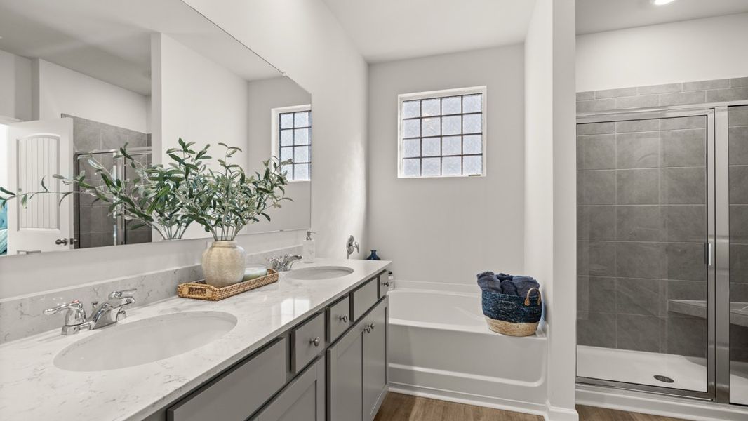 Representative furnished interior of a home built from the Elle by D.R. Horton in Hamptons at Riverwood South, Dallas (Image 15).