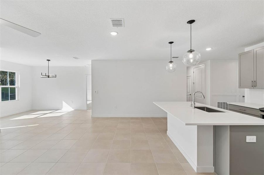 Spacious, unfurnished interior of a new home in Aspire at Canter Creek, Davenport (Image 25).