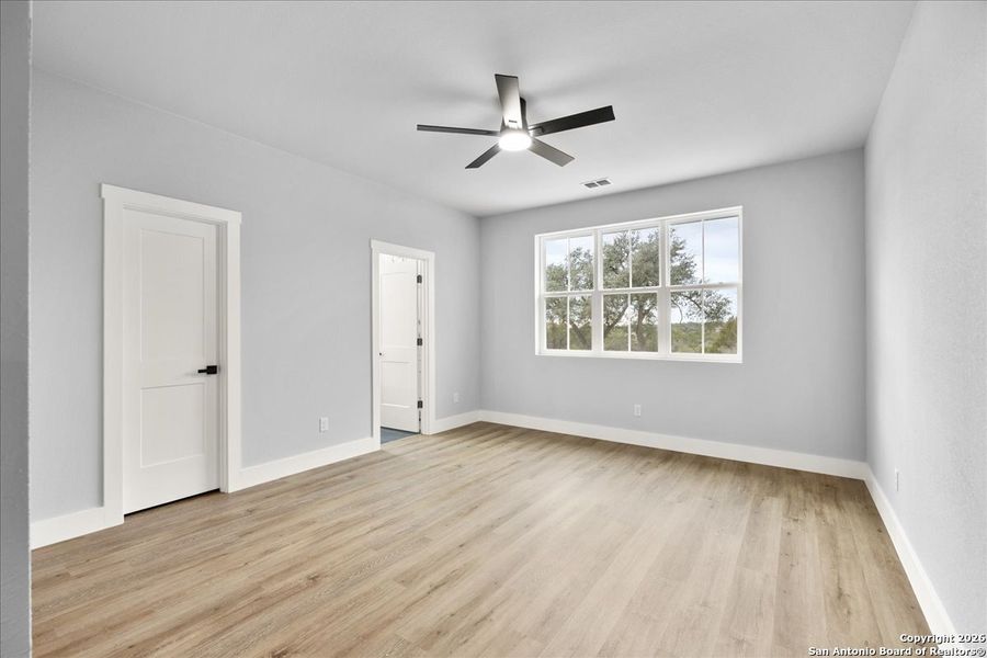 Spacious, unfurnished interior of a new home in , Fischer (Image 16).