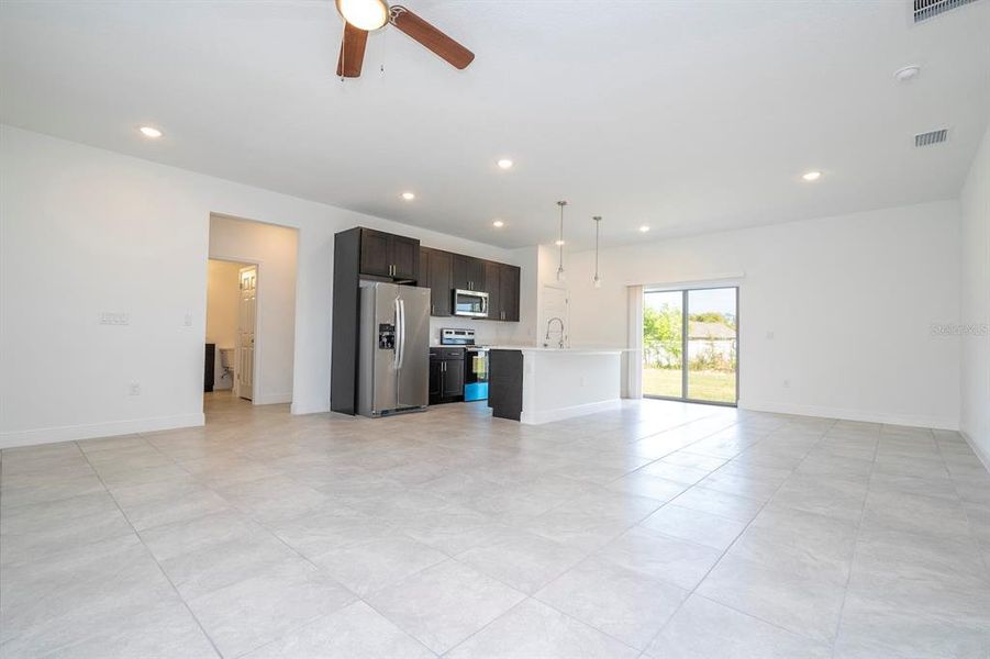Spacious, unfurnished interior of a new home in , Ocala (Image 36).