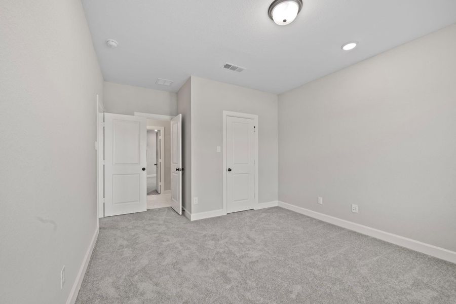 Spacious, unfurnished interior of a new home in , Missouri City (Image 47). Spacious, unfurnished interior of a new home in , Missouri City (Image 47).