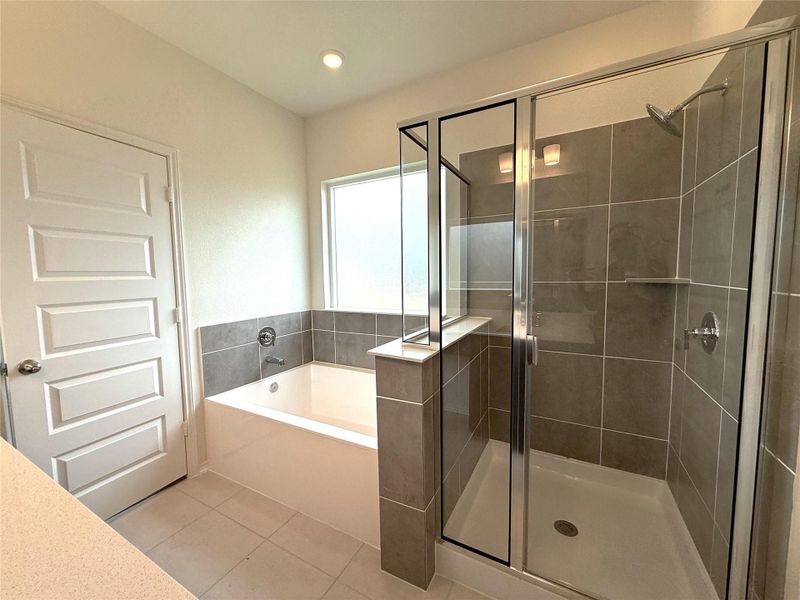 Furnished interior view inside a new home in River Bluff, Leander (Image 5). Furnished interior view inside a new home in River Bluff, Leander (Image 5).