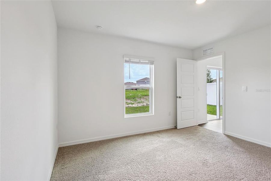 Spacious, unfurnished interior of a new home in Leoma's Landing, Lake Wales (Image 20).