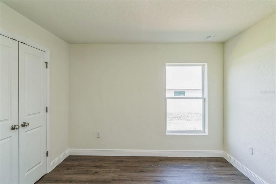 Spacious, unfurnished interior of a new home in , Ocala (Image 10).