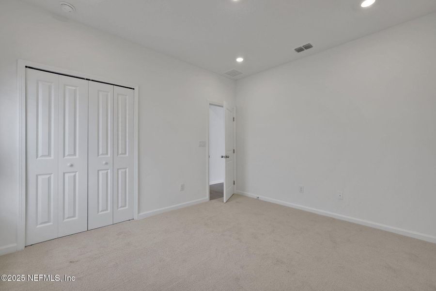Spacious, unfurnished interior of a new home in Brook Forest, St. Augustine (Image 28).