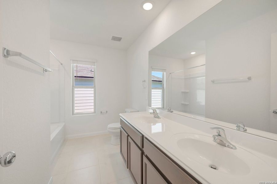 Furnished interior view inside a new home in Greenspoint Heights, Seguin (Image 6). Furnished interior view inside a new home in Greenspoint Heights, Seguin (Image 6).