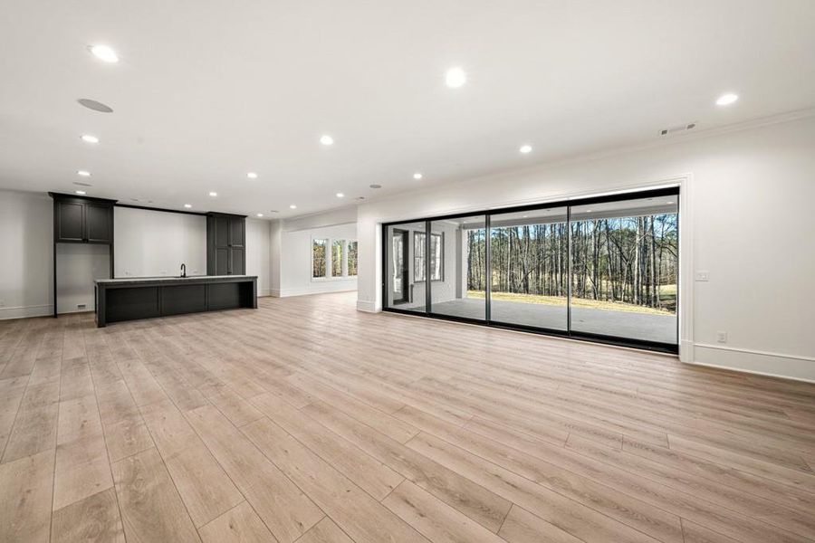 Spacious, unfurnished interior of a new home in , Milton (Image 27).