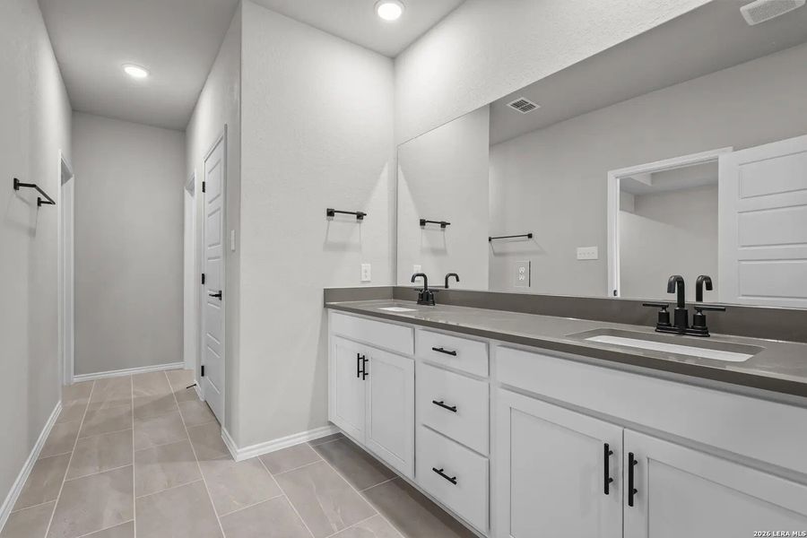 Furnished interior view inside a new home in Comanche Ridge, San Antonio (Image 7). Furnished interior view inside a new home in Comanche Ridge, San Antonio (Image 7).
