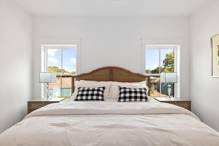 Furnished interior view inside a new home in , Galveston (Image 29).