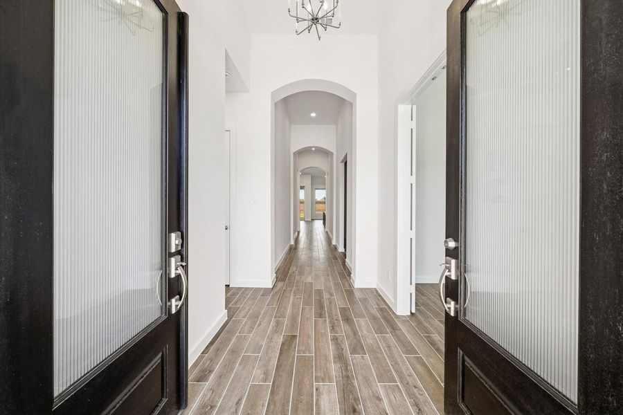 Spacious, unfurnished interior of a new home in Elyson, Katy (Image 17). Spacious, unfurnished interior of a new home in Elyson, Katy (Image 17).