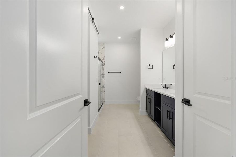 Furnished interior view inside a new home in , Ocala (Image 5).